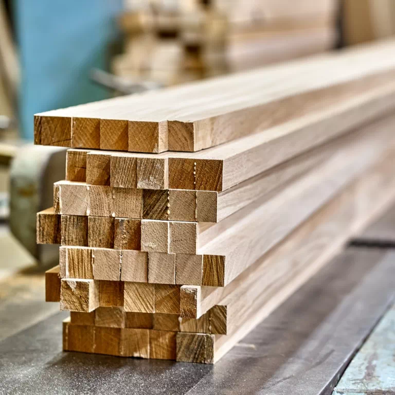 prostokątne kawałki drewna